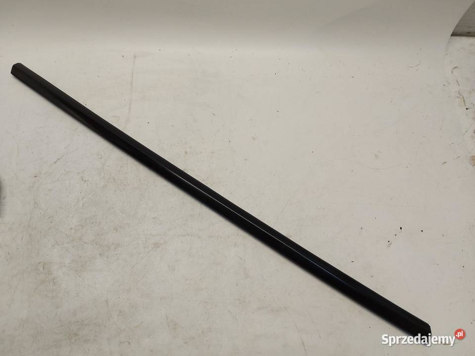 TESLA MODEL Y 2023r Listwa parapet drzwi przód