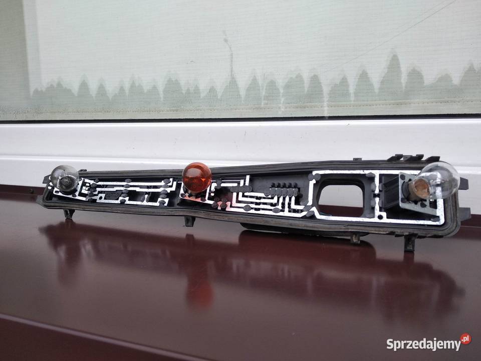 Ford Fiesta MK5 V 5d wkład oprawka lampy tył Sieradz