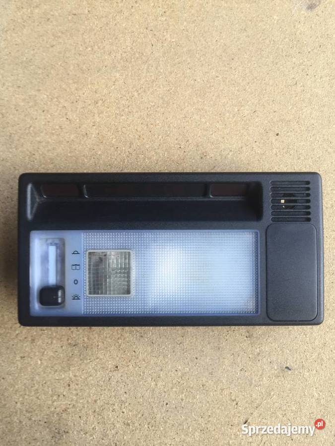 Lampka oświetlenia wnętrza mercedes W124 Lublin