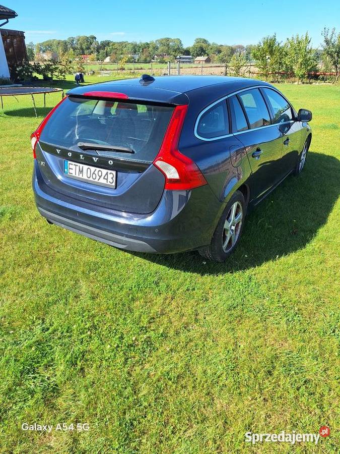 VOLVO V60 16D nieuszkodzony V60 Rzeczyca