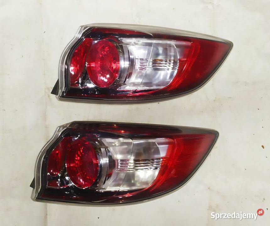 Mazda3 2009 2010 2011 lampa tył prawa na błotnik Wrocław sprzedam