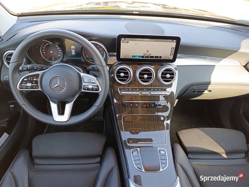 GLC 200 4Matic Saloin Polska Bezwypadkowy pakiet GLC Warszawa sprzedam