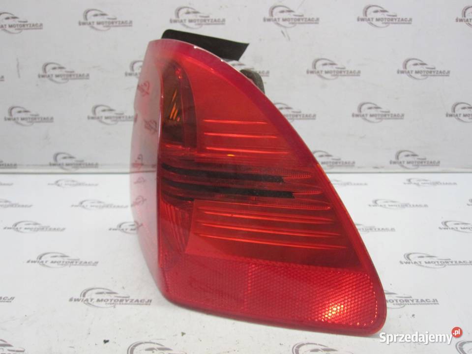 BMW E91 LIFT 11r lampa prawa tył 7160062