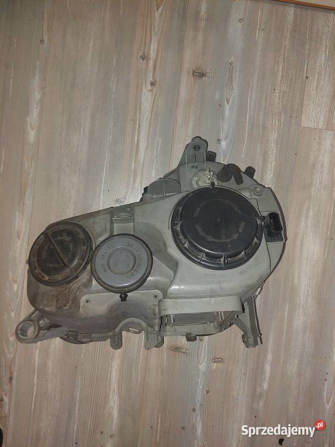Lampa reflektor prawy przód Mercedes E Klasa Ursynów