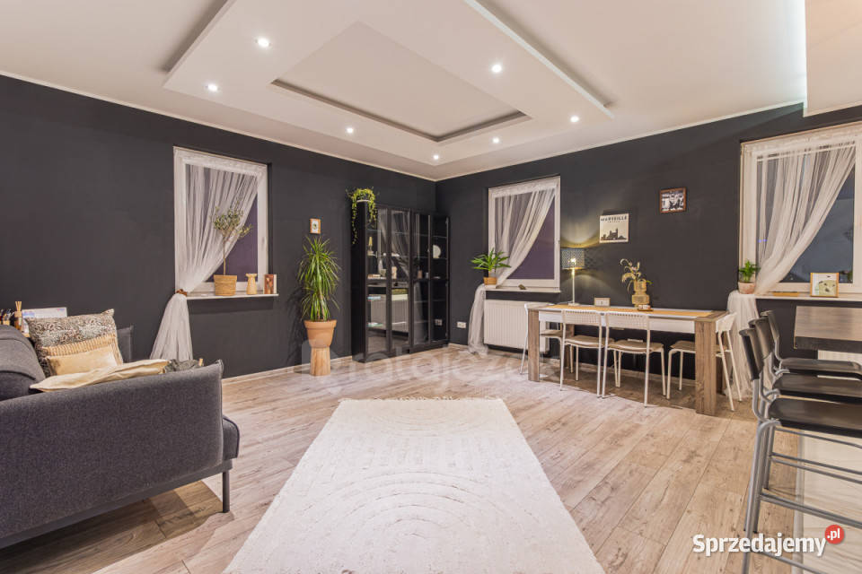 sprzedaży mieszkania 8146m2 4 pokojowe Kosakowo pomorskie