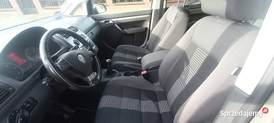 Śliczny VW Touran zamiana Paczków