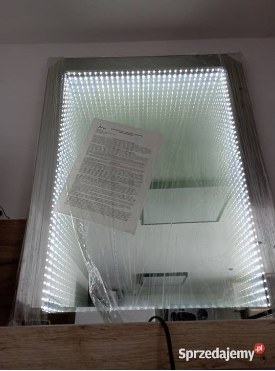 lustro podświetlane 3D LED Głębia Stars 60 x 80 Łańcut