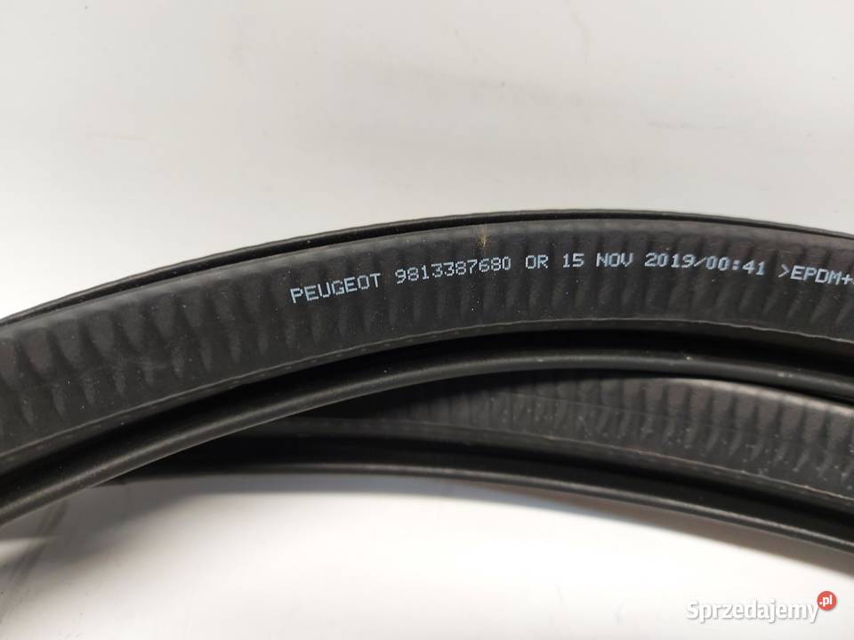 PEUGEOT 508 II Uszczelka drzwi przód lewa