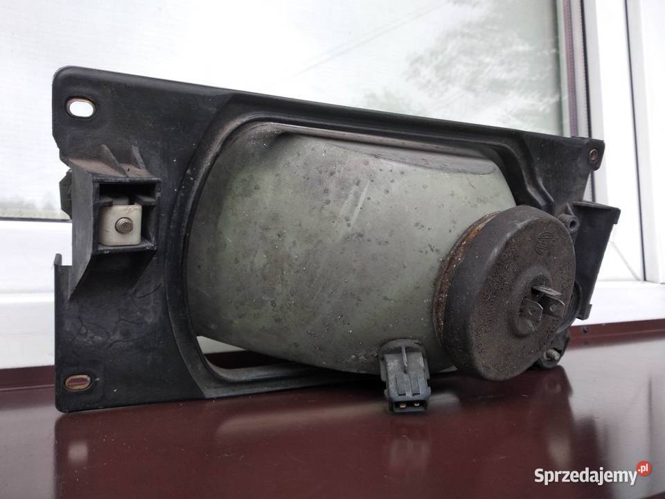 VW Polo II 86c2f lampa przednia prawa reflektor łódzkie Sieradz