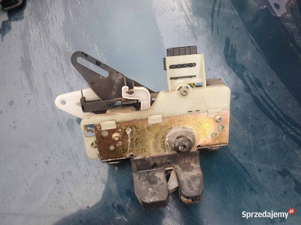 Zamek tylnej klapy tył bagażnika Volvo v70 II Kraków