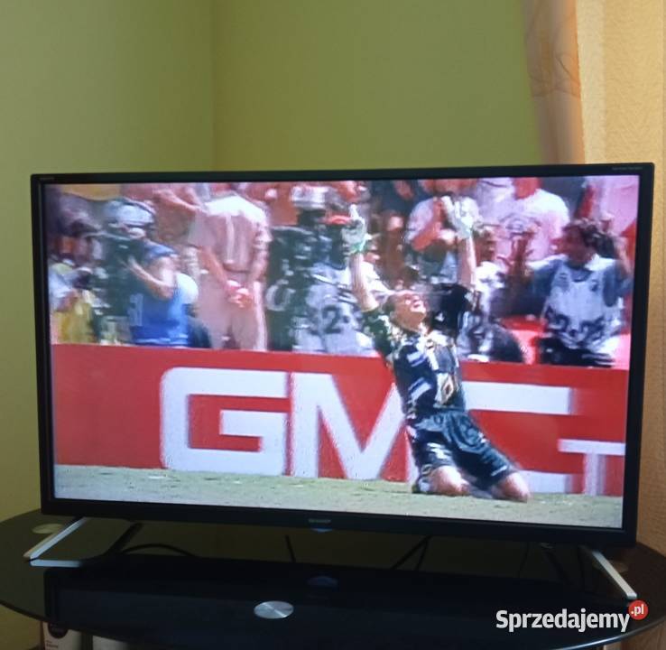 Telewizor Sharp 32 całe dźwięk Harman Kardon