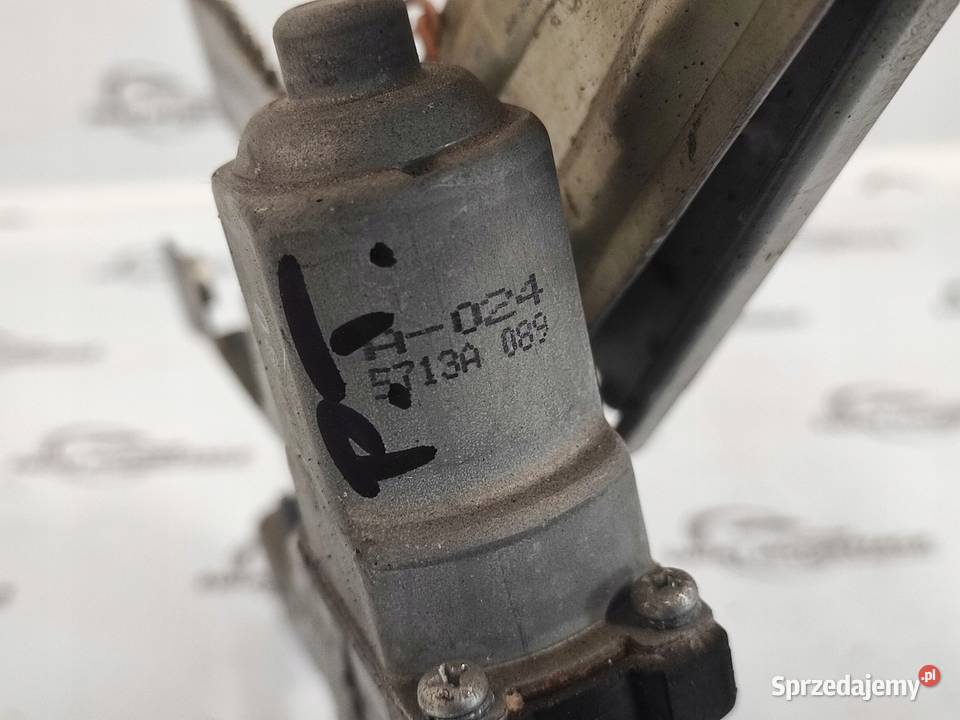 OUTLANDER LIFT II 23 DID 11r podnośnik szyby osobowe Części samochodowe Kielce