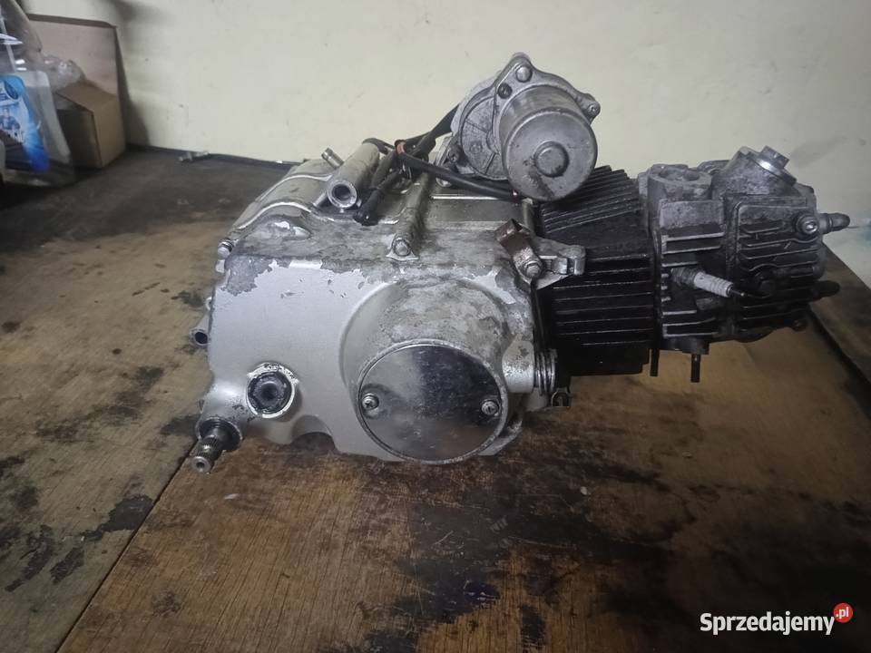 Sprzedam silnik 110 4 biegi elektryczny starter