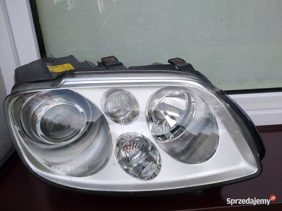 VW Touran 1T0 lampy przednie reflektory przód Sieradz