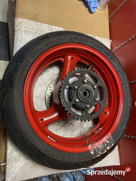 Suzuki GSXR 750 tylne koło felga ośka opona Pozostałe wielkopolskie Poznań sprzedam