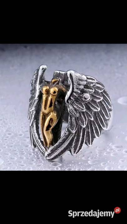 Luksusowy pierścionek z wizerunkiem anioł nagi Pierścionki mazowieckie Warszawa