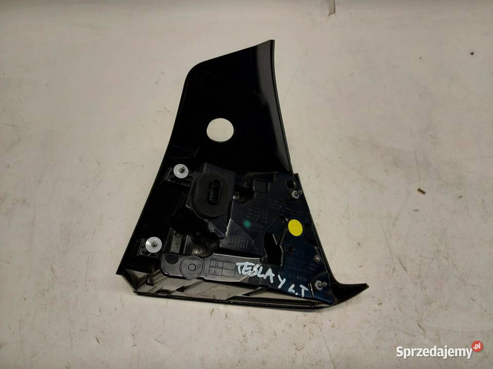 TESLA MODEL Y Lampa tył lewa 150208600D Oświetlenie