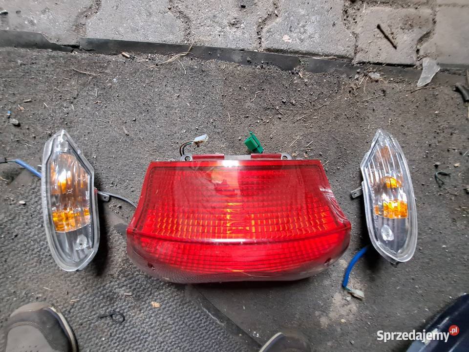 Obudowa tył lewa I prawa lampa tył i Rybnik sprzedam