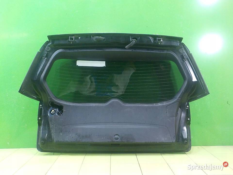 MITSUBISHI OUTLANDER II 20 DID 09r 5D klapa tyl