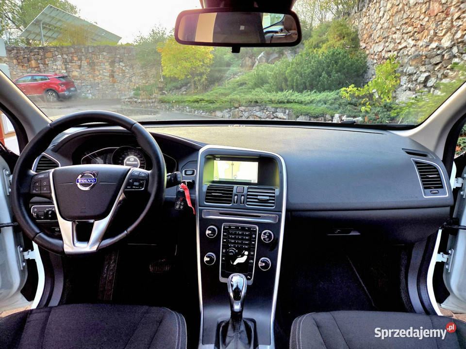 Volvo XC 60 20 D 5 cylindrów Bezwypadek Navi komputer pokładowy świętokrzyskie Zagnańsk