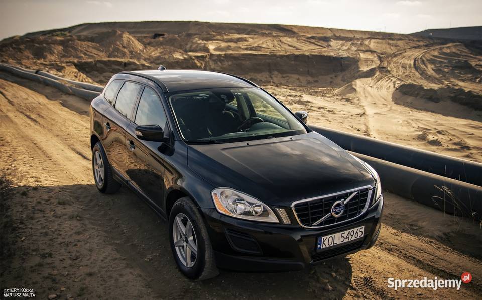 VOLVO XC60 BEZWYPADKOWY DOINWESTOWANY