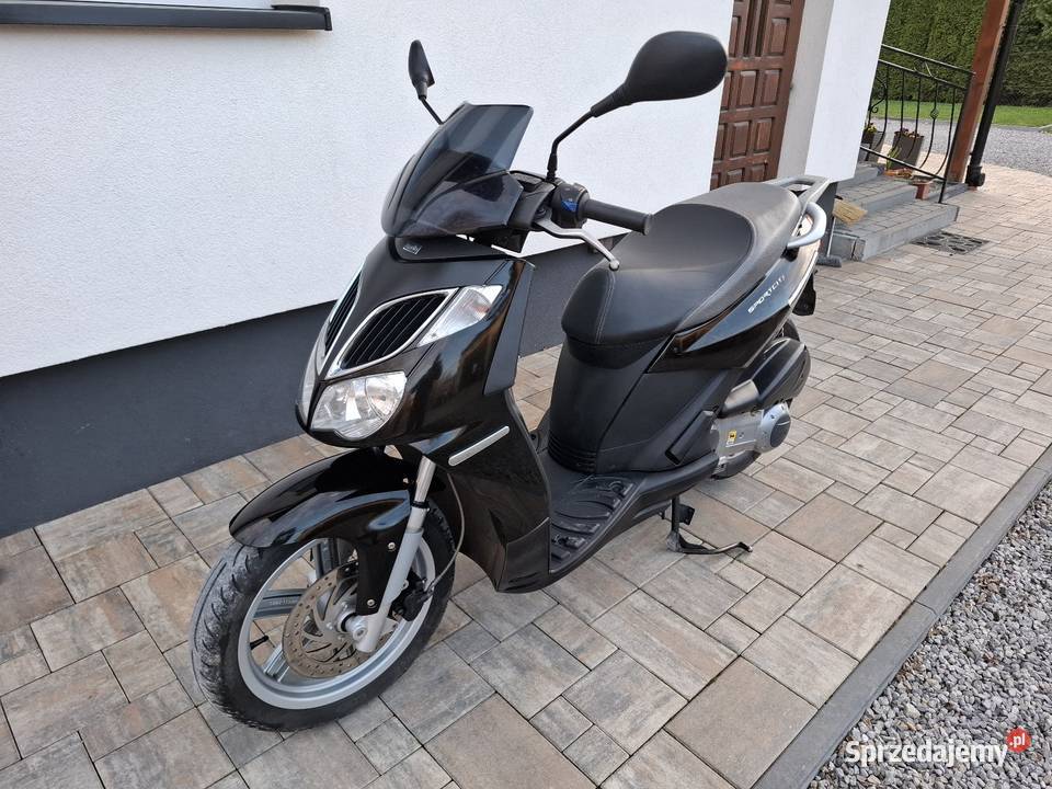 Aprilia sportcity 125 2006 kontak 519426269 nieuszkodzony świętokrzyskie Chobrzany