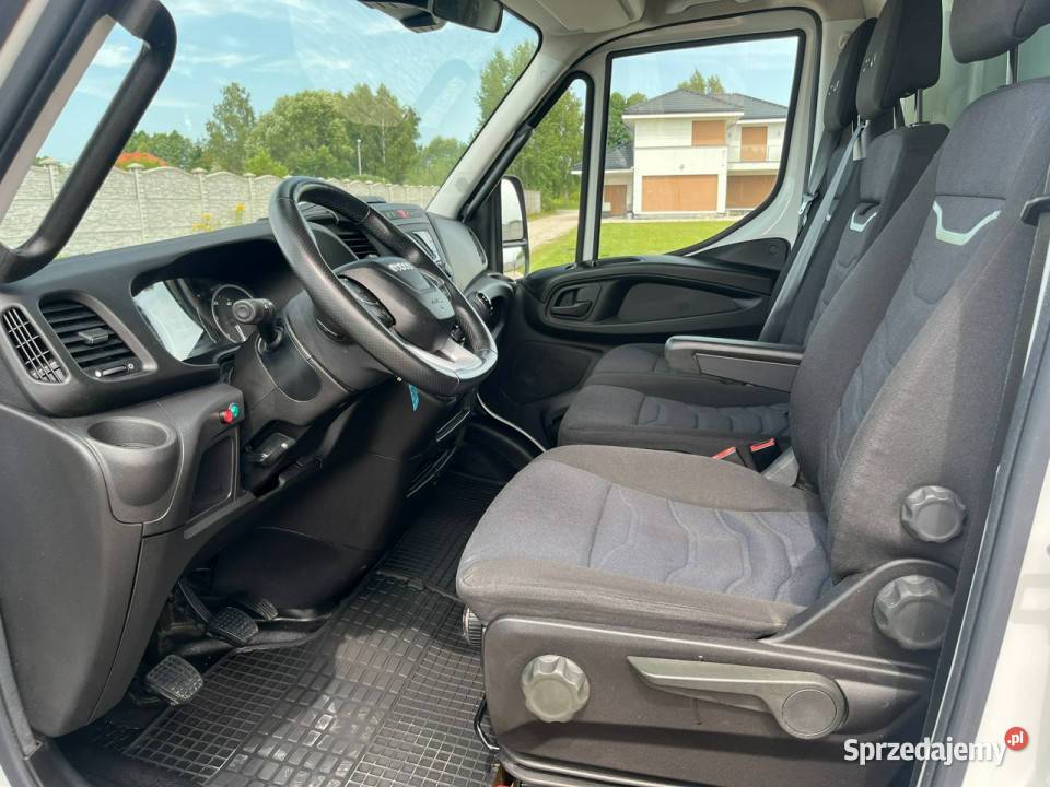 Iveco Daily 70C18 Winda1tona Izoterma 8 palet bluetooth świętokrzyskie Daleszyce