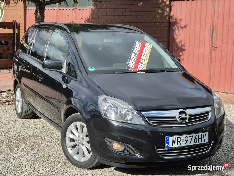 Opel Zafira 2014r 18B 140 Org Lakier Navi 7 Osób Radom sprzedam