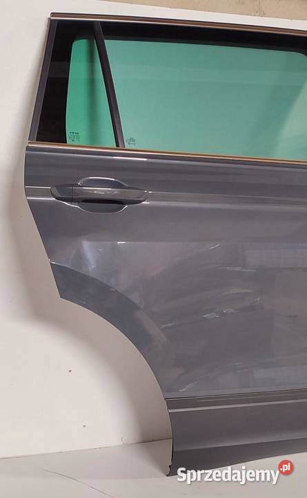 VW TIGUAN ALLSPACE SEAT TARRACO DRZWI PRAWY TYŁ Drzwi