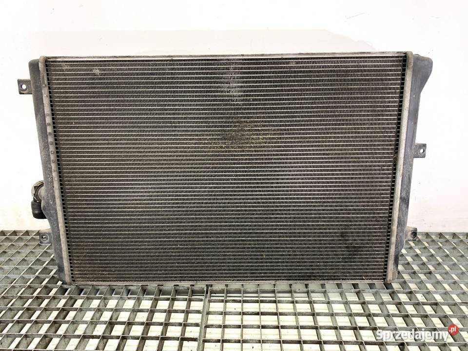 CHŁODNICA WODY VW PASSAT B6 20 140 0511 RADIATOR osobowe