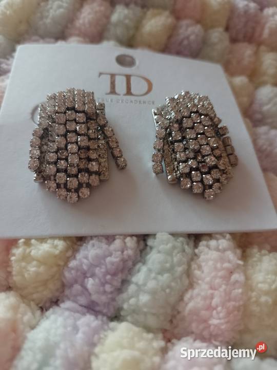 Bogato zdobione kolczyki ślubnewieczorowe z małopolskie Kraków