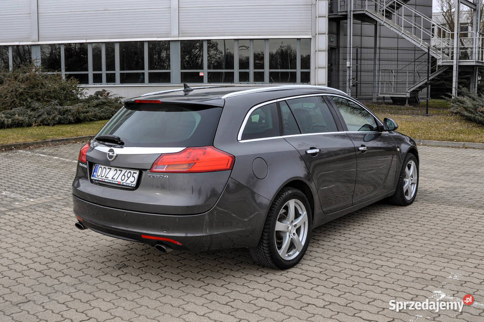 Opel Insignia 20T 250 4x4 Salon Skóry sprzedam