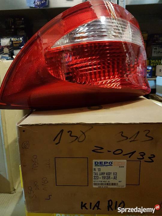 Lampa tył 5D KIA RIO 0103 NOWA PRAWA Oświetlenie Białobrzegi