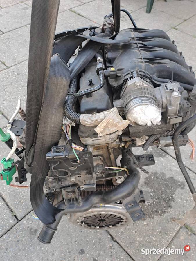 Peugeot 207 14 silnik kompletny kod KFU sprzedam