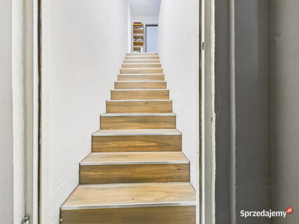 Sprzedaż domu wolnostojącego Rumia 1328m2 1422m2