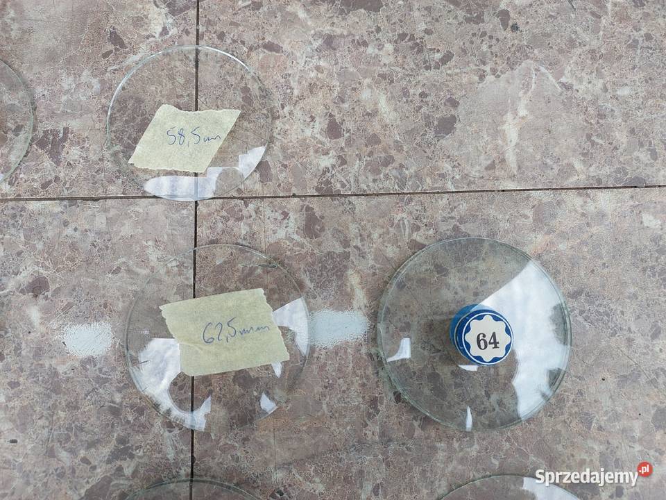 Szybka szkiełko wypukłe starego zegara budzika Tczew