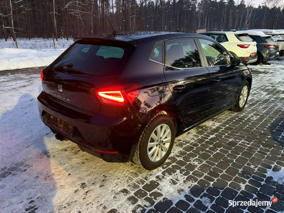 Seat Ibiza 16 TDI Kamera cofania Czujniki lakier metallic Lipówki