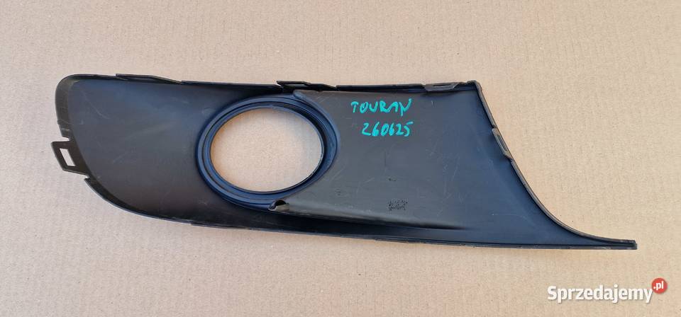 VW TOURAN LIFT KRATKA ZDERZAKA LEWA 1T0853665N Bieleń