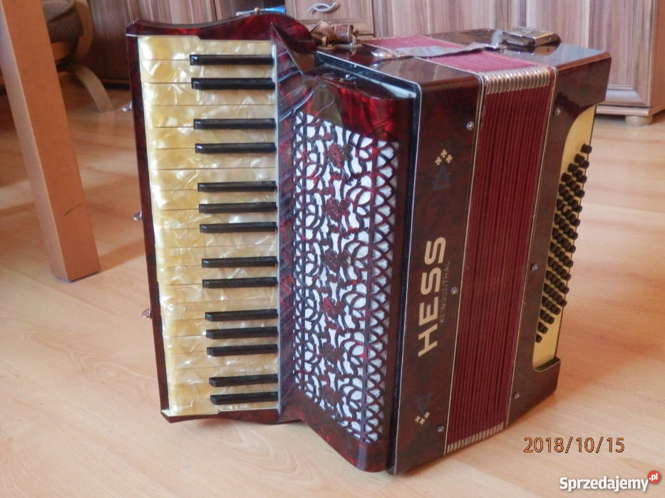 Akordeon hess Instrumenty klawiszowe i MIDI sprzedam