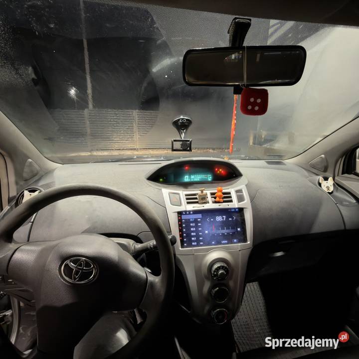 Toyota Yaris sprzedam zamienię lakier metallic Yaris Radzionków