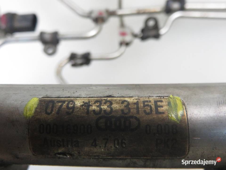 LISTWA WTRYSKOWA AUDI Q7 42 FSI 079133316E osobowe Listwy wtryskowe