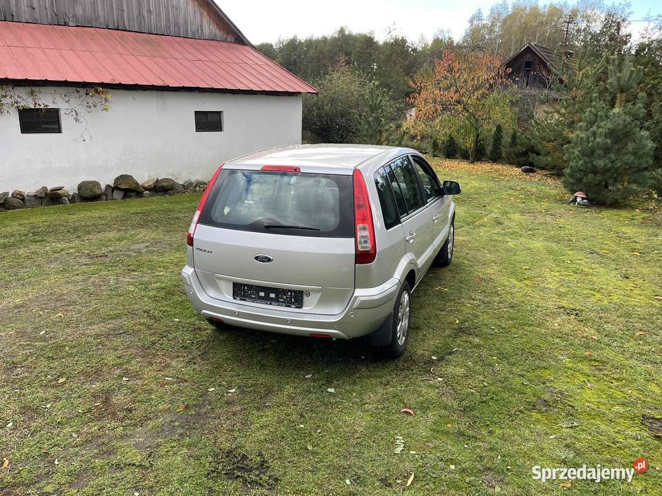 zadbane auto z niskim przebiegiem Huta Komorowska