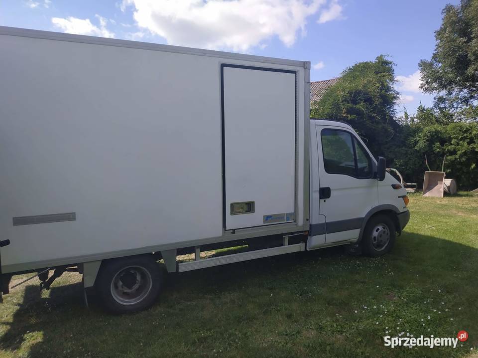 Iveco Daily 35c11 28 diesel z chłodnią Trzciniec