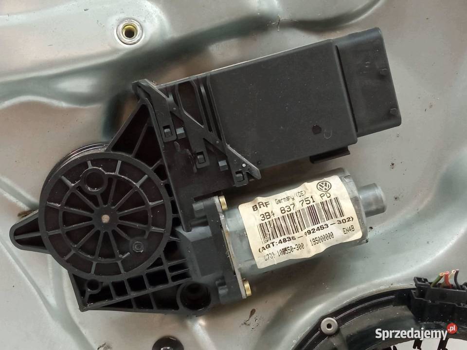 MECHANIZM SZYBY LEWY PRZÓD 3B4837751 VW