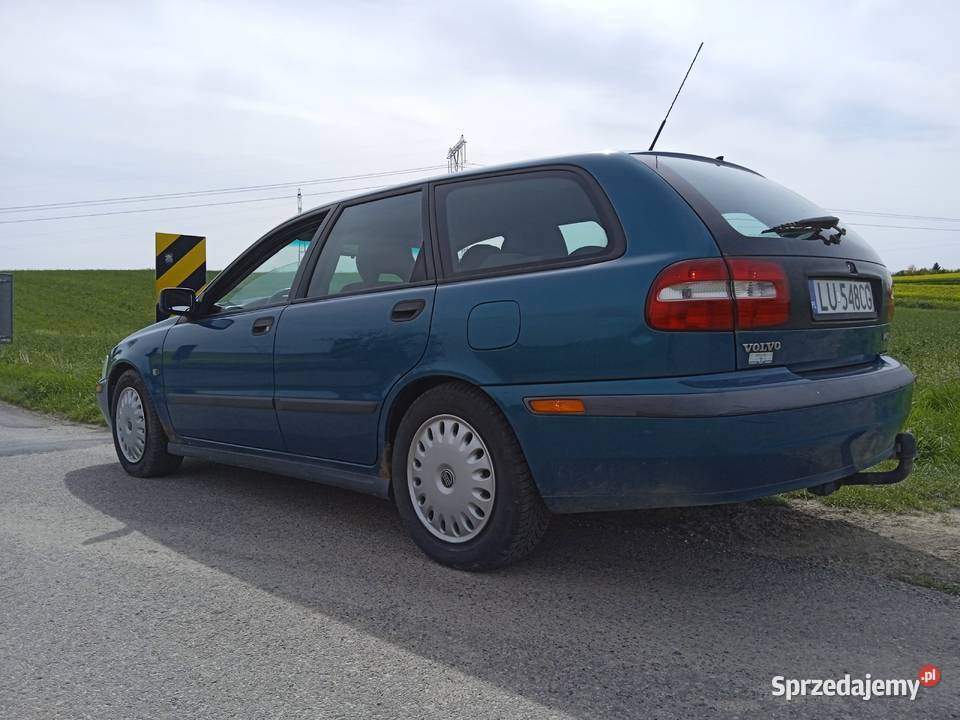 Volvo V40 20 BG 2000r 140 hak Lublin sprzedam