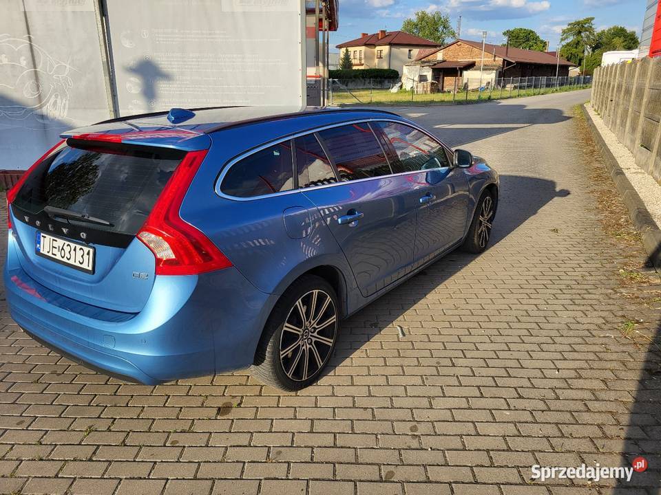 VOLVO V60 D2 MOMENTUM wielofunkcyjna kierownica świętokrzyskie