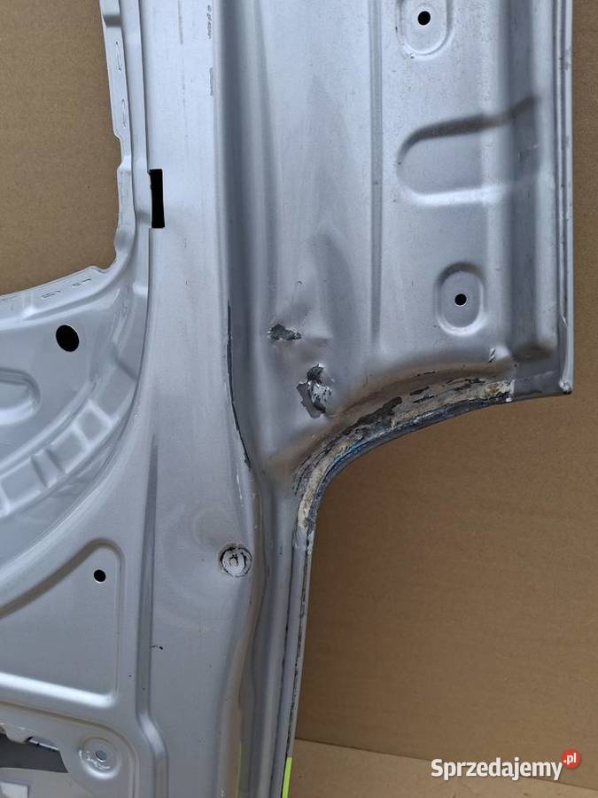 MERCEDES VITO VKLASA W447 KLAPA BAGAŻNIKA TYŁ Klapy bagażnika Bieleń