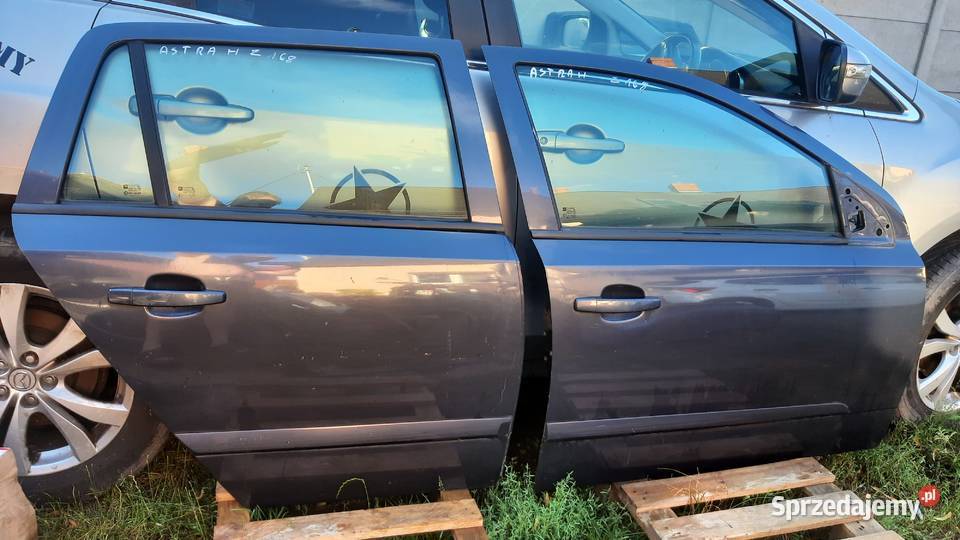 drzwi prawe lak Z168 Opel Astra H III kombi Dębno