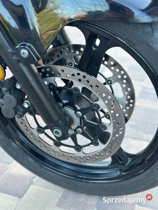 Suzuki Dl650 Vstrom doinwestowany z dużą liczbą nieuszkodzony Sząbruk