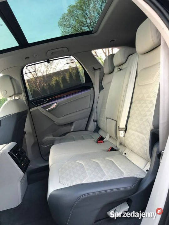 Volkswagen Touareg RLine 2019r V8 40 TDI 422 4x4 napęd 4x4 sprzedam